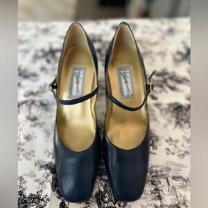 Leather Mary Jane Pumps in Navy Blue - Vintage Style